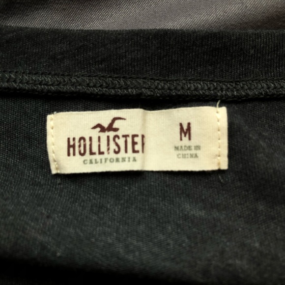Hollister V Neck - Picture 3 of 3